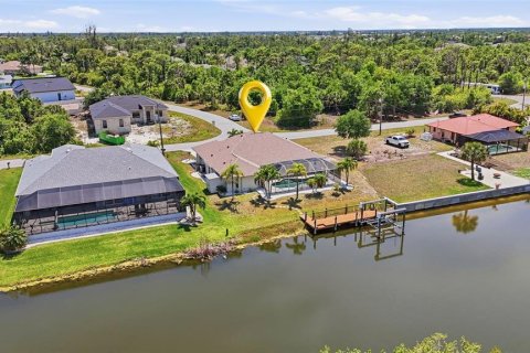 Casa en venta en Port Charlotte, Florida, 3 dormitorios, 185.15 m2 № 2110634 - foto 17