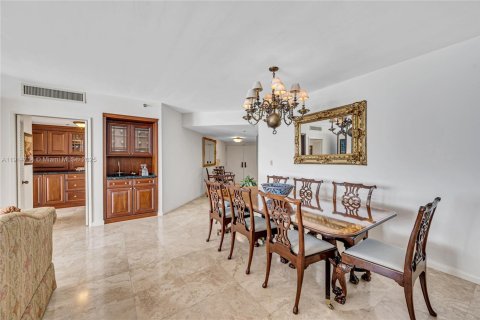 Copropriété à vendre à Miami, Floride: 2 chambres, 197.05 m2 № 1970904 - photo 15