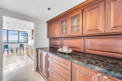 Copropriété à vendre à Miami, Floride: 2 chambres, 197.05 m2 № 1970904 - photo 25