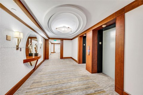 Copropriété à vendre à Miami, Floride: 2 chambres, 197.05 m2 № 1970904 - photo 3