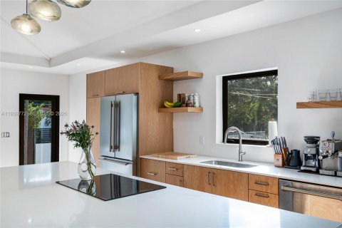 Villa ou maison à vendre à Miami, Floride: 3 chambres, 109.44 m2 № 1996888 - photo 19