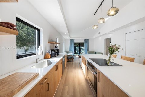 Villa ou maison à vendre à Miami, Floride: 3 chambres, 109.44 m2 № 1996888 - photo 25