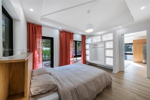 House in Miami, Florida 3 bedrooms, 109.44 sq.m. № 1996888 - photo 3