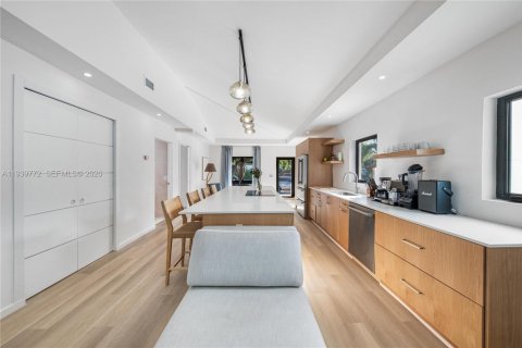 Villa ou maison à vendre à Miami, Floride: 3 chambres, 109.44 m2 № 1996888 - photo 23