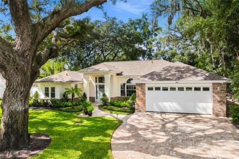 House in Lake Mary, Florida 3 bedrooms, 196.49 sq.m. № 2426864