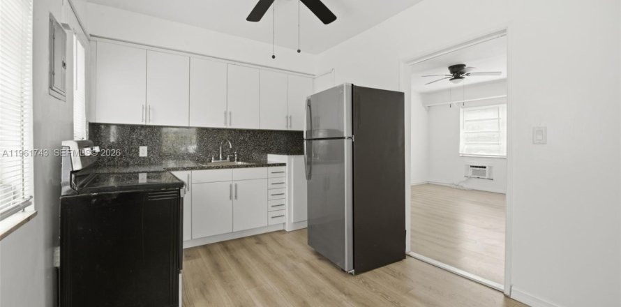 Villa ou maison à Miami, Floride 2 chambres, 138.61 m2 № 2024522