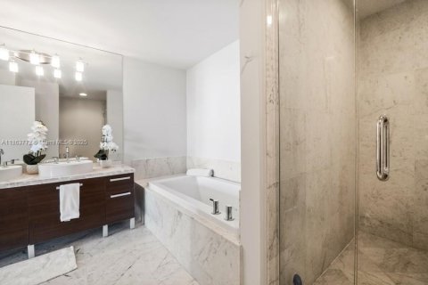 Copropriété à louer à Miami, Floride: 2 chambres, 120.12 m2 № 1891709 - photo 17