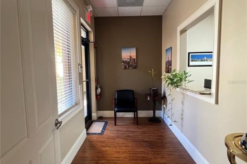 Immobilier commercial à louer à Lake Mary, Floride № 2408829 - photo 2