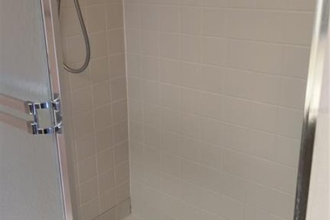 Condo in Belleair, Florida, 2 bedrooms  № 1918362 - photo 9