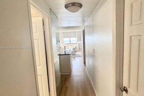 Appartement à louer à Miami, Floride: 1 chambre, 53.88 m2 № 2027949 - photo 6