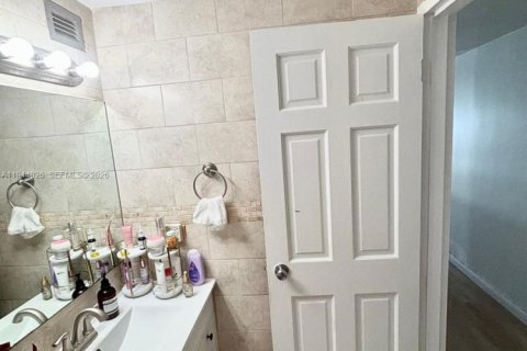 Appartement à louer à Miami, Floride: 1 chambre, 53.88 m2 № 2027949 - photo 8