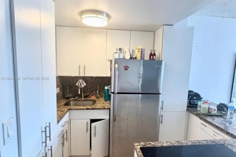 Appartement à louer à Miami, Floride: 1 chambre, 53.88 m2 № 2027949 - photo 13