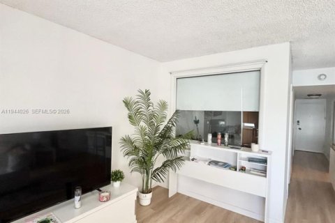 Appartement à louer à Miami, Floride: 1 chambre, 53.88 m2 № 2027949 - photo 28
