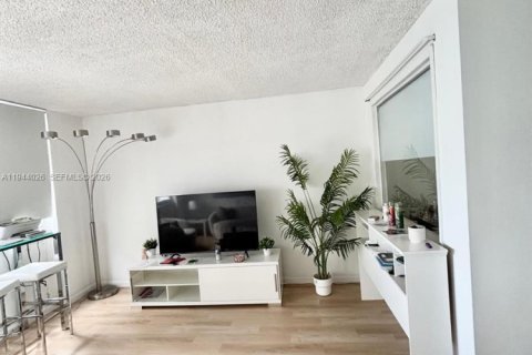 Appartement à louer à Miami, Floride: 1 chambre, 53.88 m2 № 2027949 - photo 25