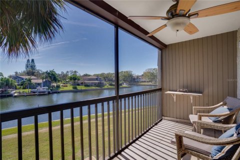 Condo in Tampa, Florida, 2 bedrooms № 2157129 - photo 11