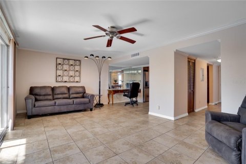 Condo in Tampa, Florida, 2 bedrooms № 2157129 - photo 7