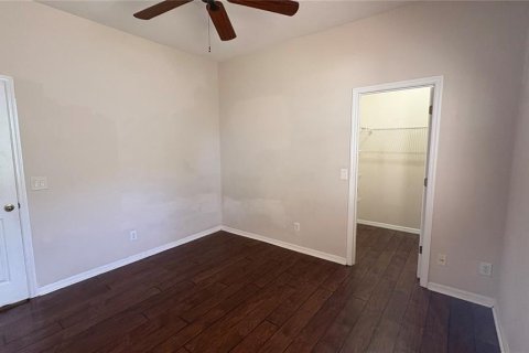 House in Clermont, Florida 4 bedrooms, 239.13 sq.m. № 2427284 - photo 9