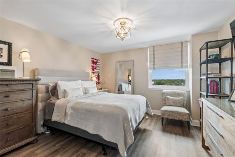 Condo in Tampa, Florida, 1 bedroom № 2393873 - photo 20