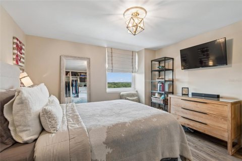 Condo in Tampa, Florida, 1 bedroom № 2393873 - photo 21