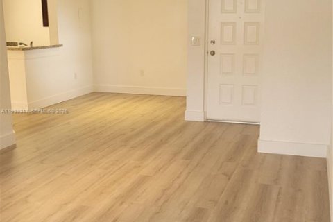 Copropriété à louer à Oakland Park, Floride: 1 chambre, 73.02 m2 № 1996860 - photo 5