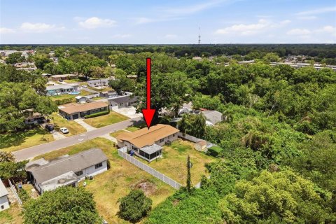 House in Tampa, Florida 3 bedrooms, 118.17 sq.m. № 2114473 - photo 3