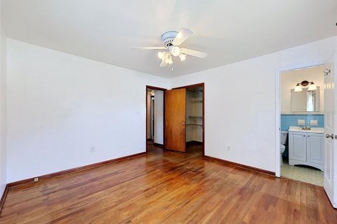 House in Tampa, Florida 3 bedrooms, 118.17 sq.m. № 2114473 - photo 30