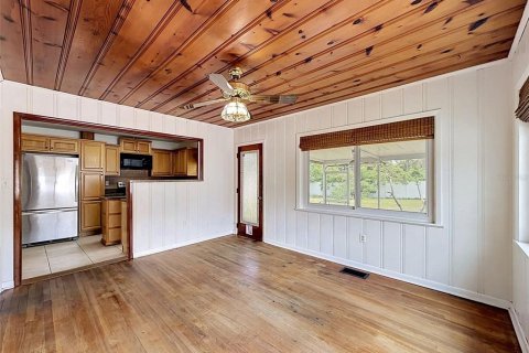House in Tampa, Florida 3 bedrooms, 118.17 sq.m. № 2114473 - photo 19
