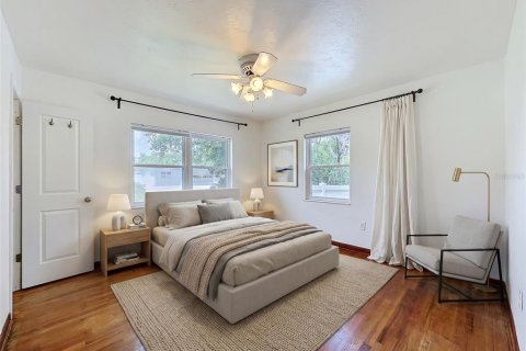 House in Tampa, Florida 3 bedrooms, 118.17 sq.m. № 2114473 - photo 8