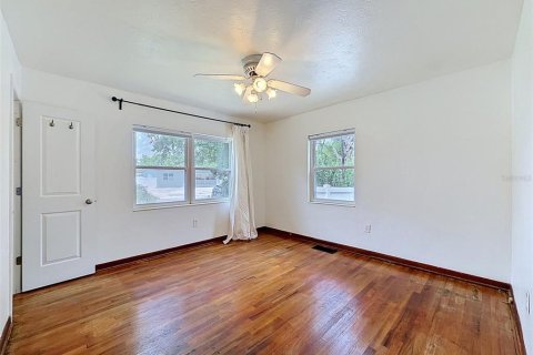 House in Tampa, Florida 3 bedrooms, 118.17 sq.m. № 2114473 - photo 28
