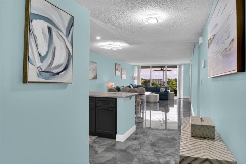 Condo in Pompano Beach, Florida, 2 bedrooms  № 2278955