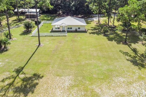 Villa ou maison à vendre à Hawthorne, Floride: 3 chambres, 163.88 m2 № 1866052 - photo 3
