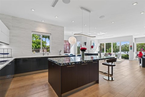Villa ou maison à vendre à Sarasota, Floride: 5 chambres, 397.99 m2 № 2425270 - photo 13