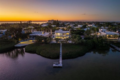 Villa ou maison à Sarasota, Floride 5 chambres, 397.99 m2 № 2425270