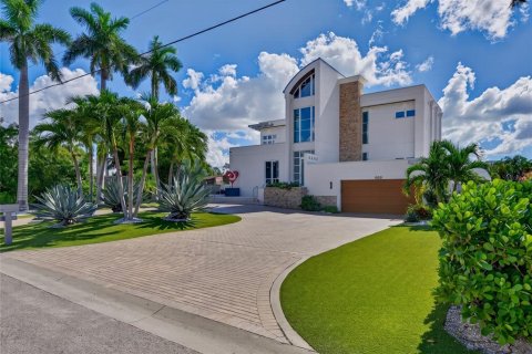 Villa ou maison à vendre à Sarasota, Floride: 5 chambres, 397.99 m2 № 2425270 - photo 4