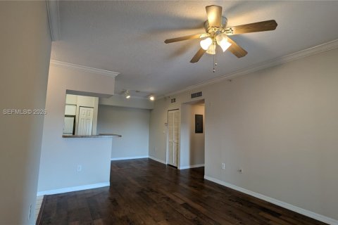 Apartamento en alquiler en Pembroke Pines, Florida, 1 dormitorio, 64.1 m2 № 2063309 - foto 10