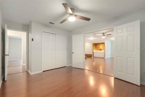 House in Valrico, Florida 4 bedrooms, 253.53 sq.m. № 1803102 - photo 16