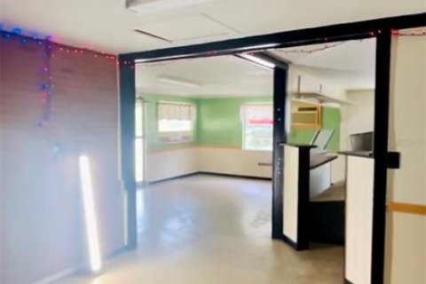 Propiedad comercial en venta en Hernando, Florida, 187.29 m2 № 2108843 - foto 10