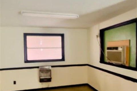 Propiedad comercial en venta en Hernando, Florida, 187.29 m2 № 2108843 - foto 7