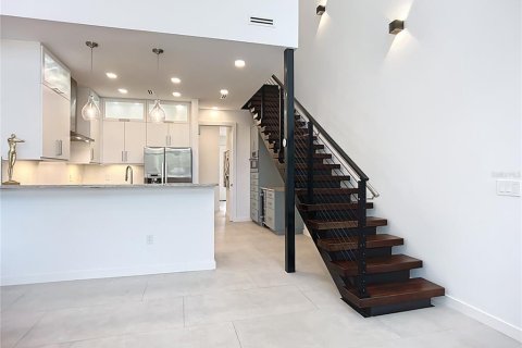 Townhouse in Sarasota, Florida 2 bedrooms, 144 sq.m. № 1628192 - photo 18
