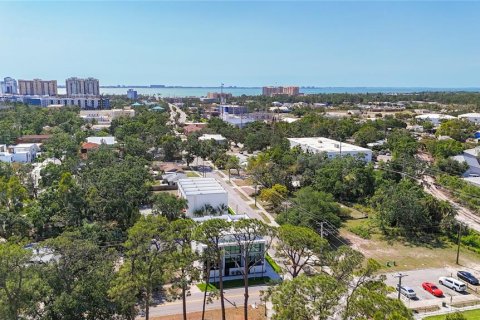Townhouse in Sarasota, Florida 2 bedrooms, 144 sq.m. № 1628192 - photo 7