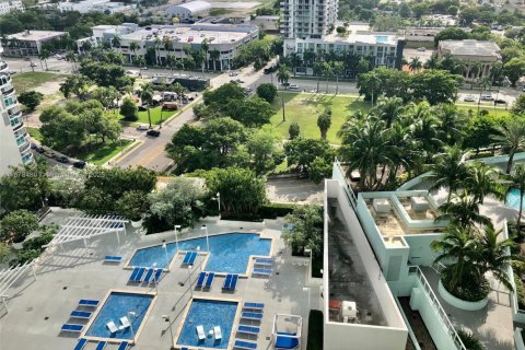 Condominio en alquiler en Miami, Florida, 2 dormitorios, 106.28 m2 № 1921758 - foto 23
