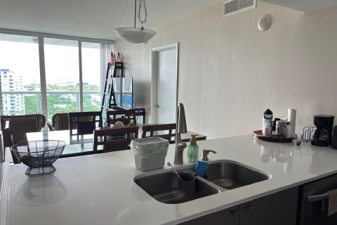 Condominio en alquiler en Miami, Florida, 2 dormitorios, 106.28 m2 № 1921758 - foto 5