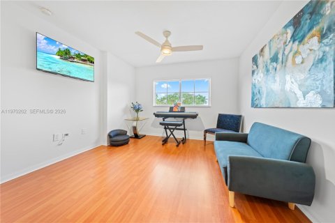 Купить таунхаус в Мирамар, Флорида 3 спальни, 121.14м2, № 2031430 - фото 20