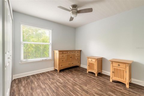 House in Port Orange, Florida 3 bedrooms, 158.31 sq.m. № 2396427 - photo 18