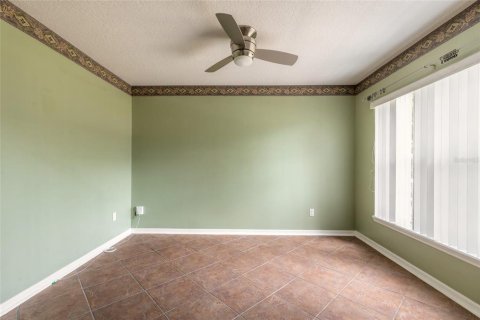 House in Port Orange, Florida 3 bedrooms, 158.31 sq.m. № 2396427 - photo 14