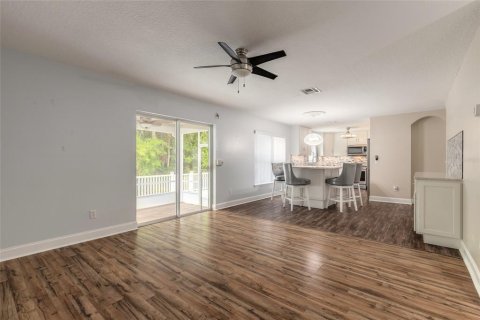 House in Port Orange, Florida 3 bedrooms, 158.31 sq.m. № 2396427 - photo 12