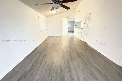 Copropriété à vendre à West Palm Beach, Floride: 2 chambres, 100.33 m2 № 2177585 - photo 7