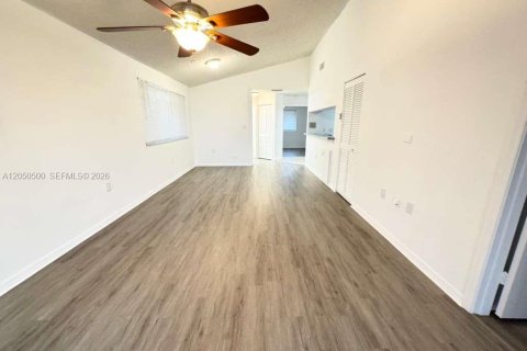 Copropriété à vendre à West Palm Beach, Floride: 2 chambres, 100.33 m2 № 2177585 - photo 9