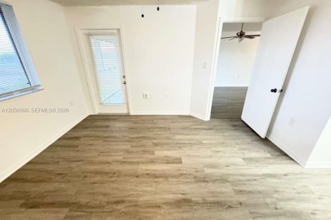 Copropriété à vendre à West Palm Beach, Floride: 2 chambres, 100.33 m2 № 2177585 - photo 15