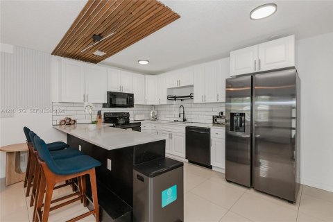 Villa ou maison à Fort Lauderdale, Floride 2 chambres, 95.97 m2 № 2403999